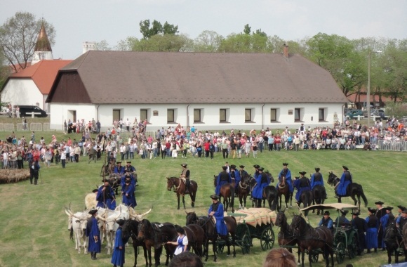 HORTOBÁGY Szent György ünnepe