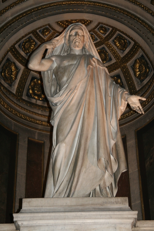 Jézus Urunk szobra – La Madeleine