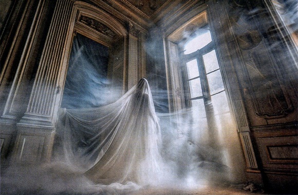 Kapcsolat a szellemvilággal – Kovács-Magyar András a Nők Lapja Ezotéria - Misztika rovatában - 2025. november